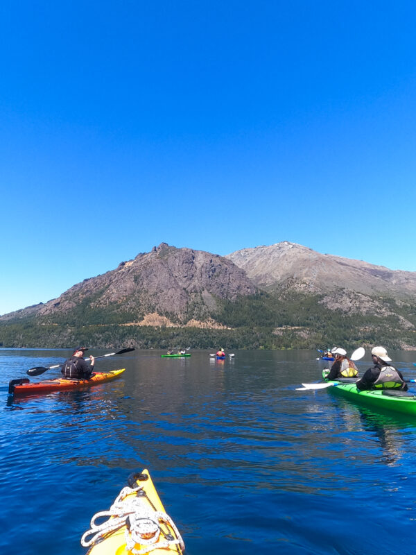 Excursión en Kayak por el Lago Gutiérrez desde Bariloche con Traslado Incluido - Imagen 1